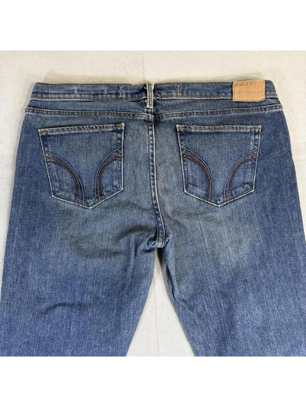 Vintage Y2K Hollister Cali Flare Jeans Womens 11L Blue Low Rise Medium Wash - Picture 4 of 8
